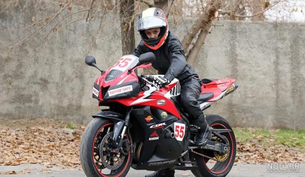 عکس دختر با موتور سنگین برای پروفایل