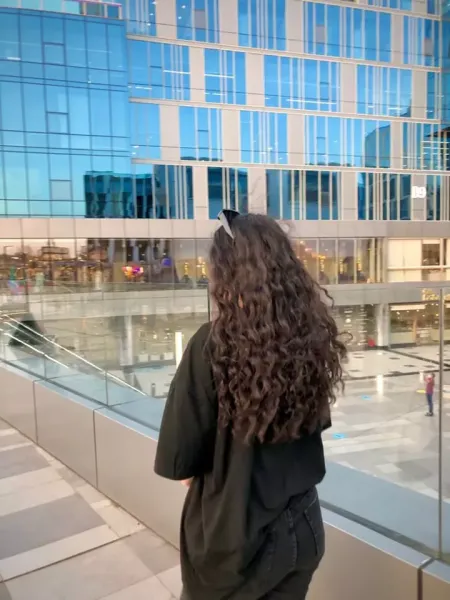  عکس دختر مو فرفری بدون چهره