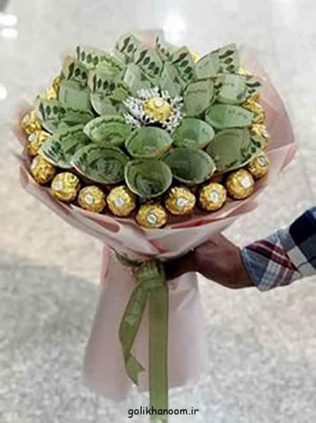  تزیین گل با پول برای تولد