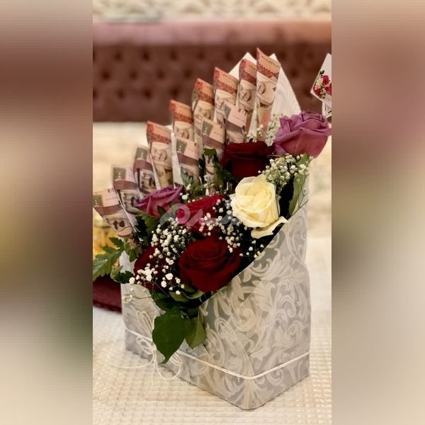  عکس دسته گل با پول برای کادو