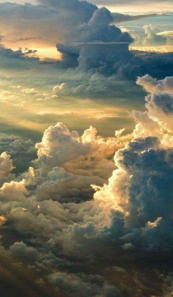  عکس آسمان ابری بسیار زیبا برای تصویر زمینه
