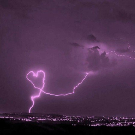  والپیپر رعد و برق برای گوشی اندروید