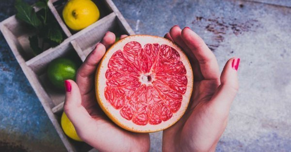 عکس پاپایا میوه استوایی با کیفیت بالا