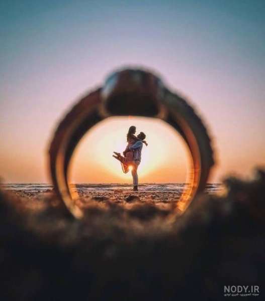  عکس زن و مرد کنار ساحل
