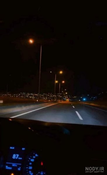  عکس جاده در شب داخل ماشین