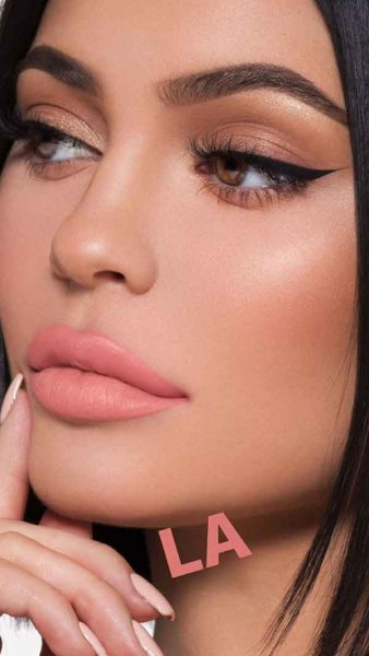  خط چشم دخترانه ساده و شیک