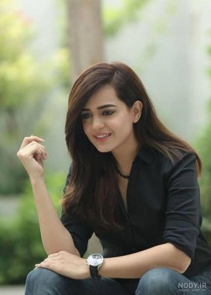  عکس دختر جوان شیک و  لاکچری