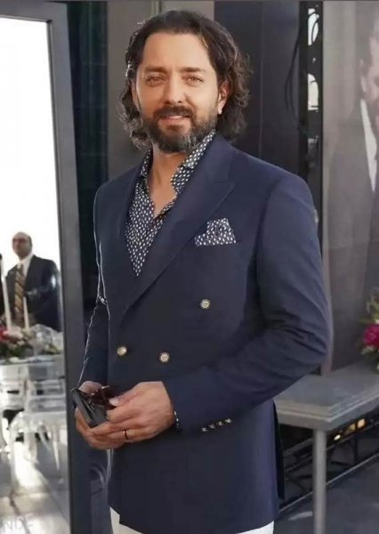  عکس مرد با کت و شلوار