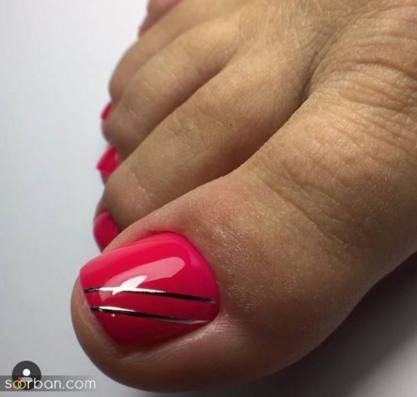 طراحی ناخن پا ساده و شیک سفید