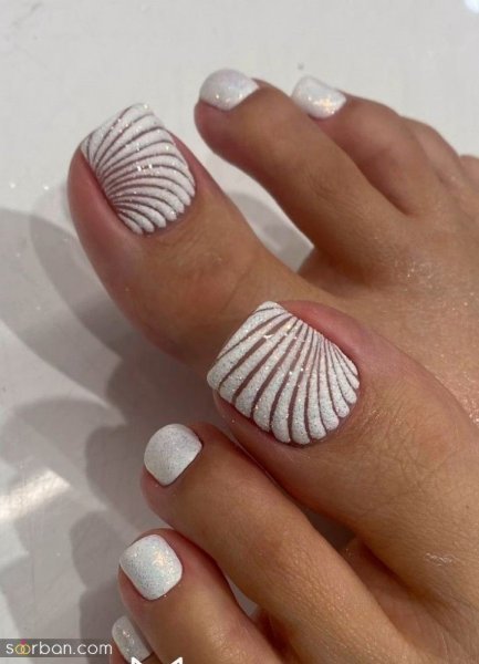  طراحی ناخن پا ساده و شیک سفید