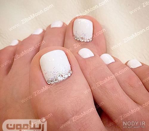  طراحی ناخن پا ساده و شیک دخترانه