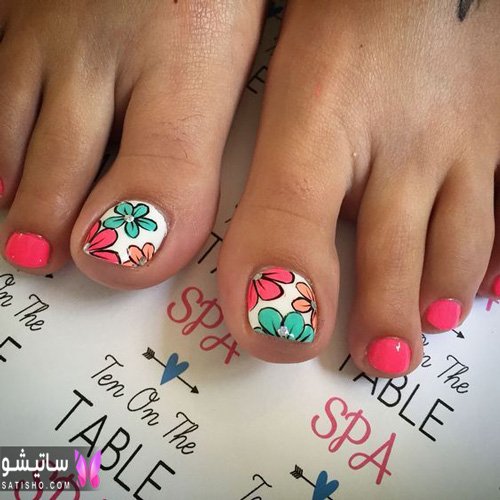 طراحی ناخن پا ساده و شیک قرمز