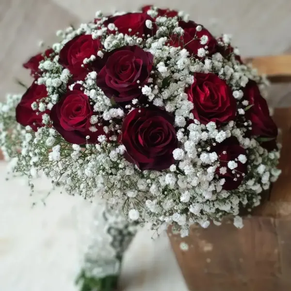  دسته گل عروس با گل عروس