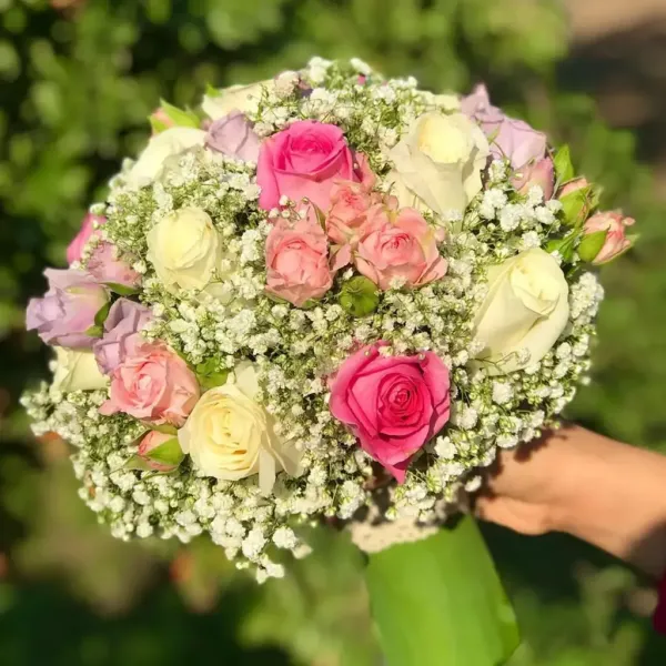  دسته گل عروس با گل عروس