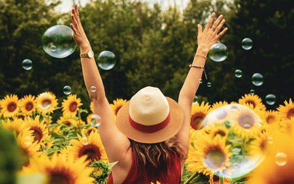  عکس پروفایل دخترونه شیک برای تابستان