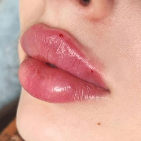  عکس مدل لب روسی قلوه ای