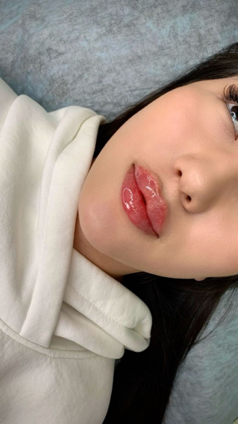  انواع مدل ژل لب با عکس