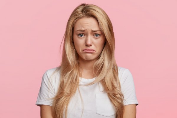  عکس غمگین گریه کردن و اشک ریختن دختر
