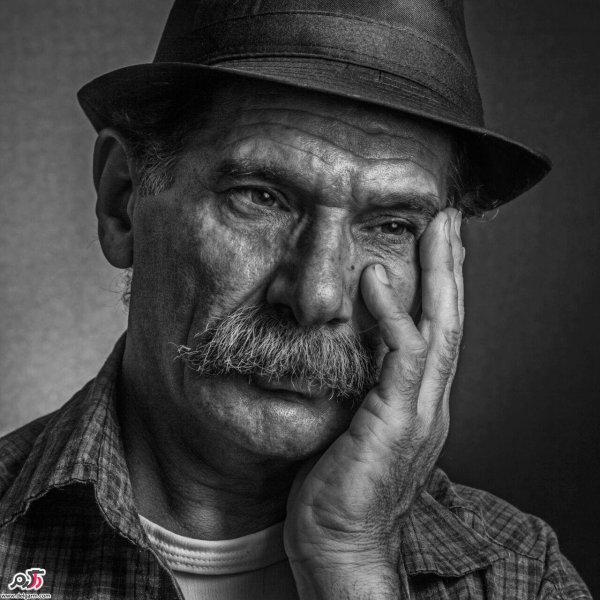  عکس سیاه قلم چهره پسر