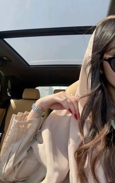  عکس شیک و لاکچری برای پروفایل ۱۴۰۵ جدید