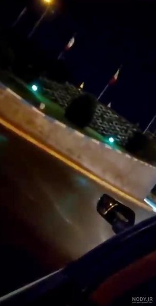  عکس ماشین در جاده شب