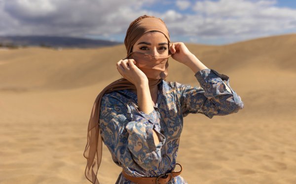  عکس زن زیبا در طبیعت