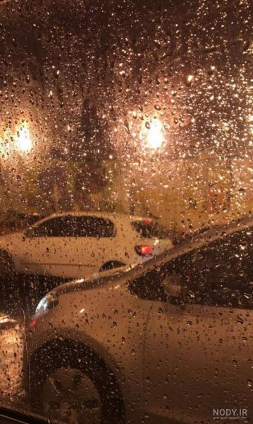  عکس باران روی شیشه ماشین شب