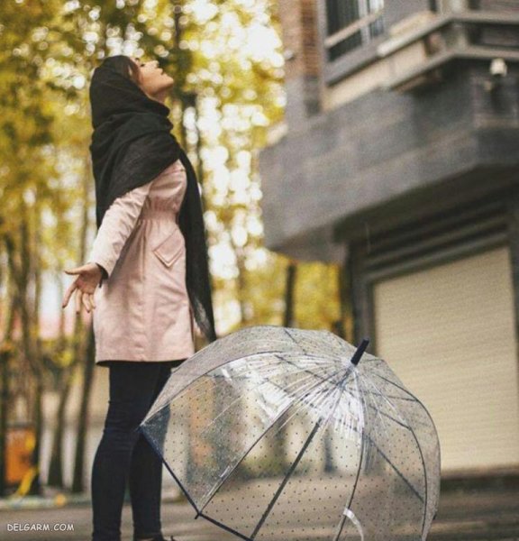  عکس دختر تنها در باران برای پروفایل