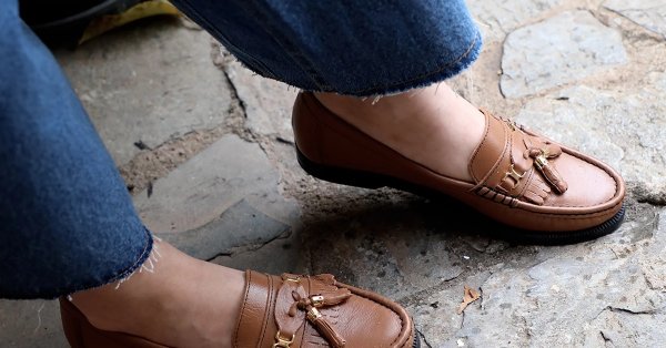  عکس شلوار جین بوت کات سرمه ای