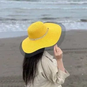  عکس کلاه ساحلی لبه بلند