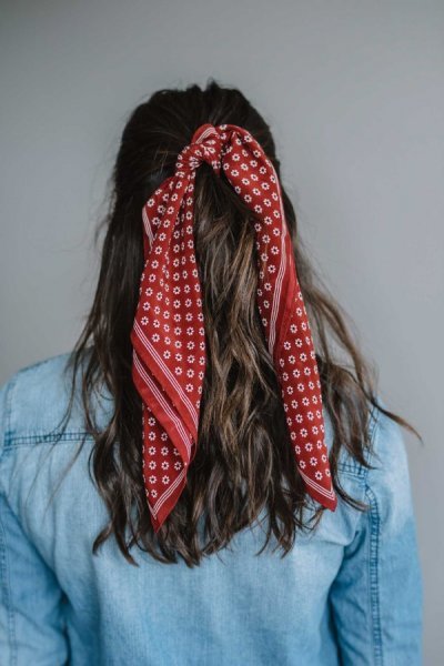 عکس دستمال سر دخترانه اسپرت
