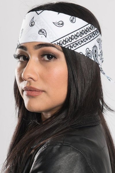 عکس دستمال سر دخترانه اسپرت