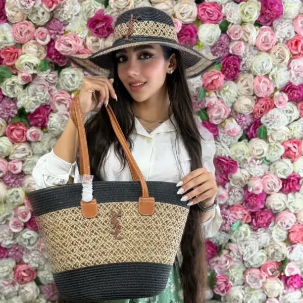 عکس ست کلاه و کیف حصیری زنانه