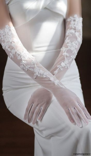 عکس لباس عروس پرنسسی با دستکش