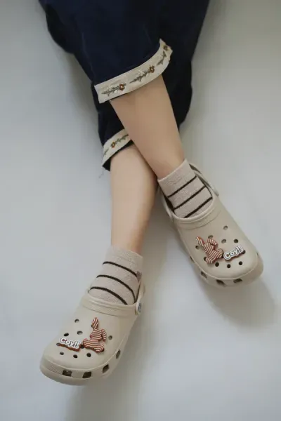  عکس دمپایی کراکس زنانه