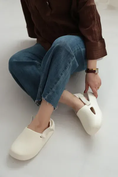  عکس دمپایی کراکس زنانه