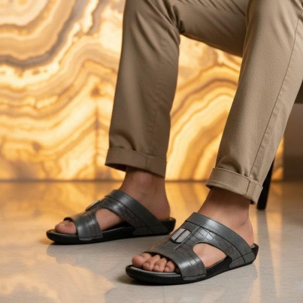  عکس صندل مردانه چرم دست دوز