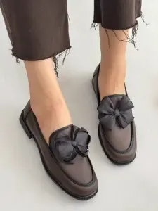  عکس کفش کالج زنانه