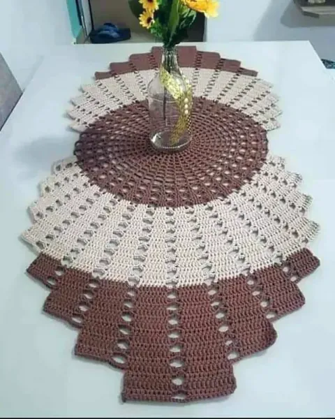 عکس رومیزی بافتنی شیک و لاکچری
