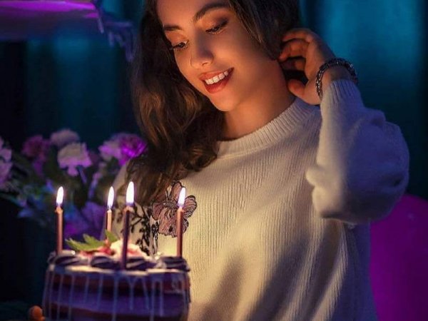 عکس عاشقانه در کافه
