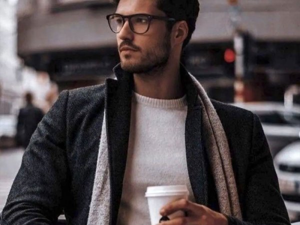 عکس عاشقانه در کافه