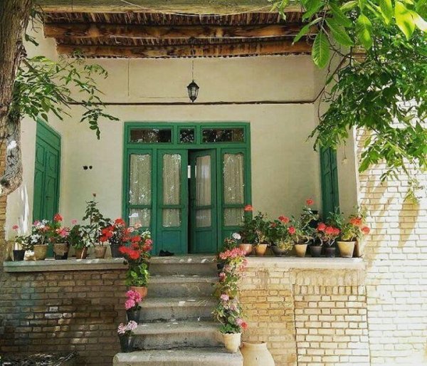  عکس حیاط قدیمی با حوض