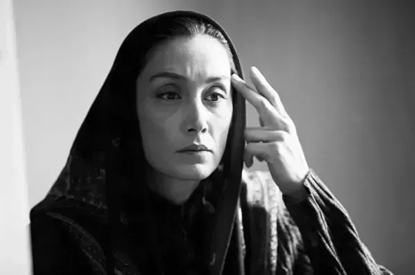 عکس زن ۴۰ ساله زیبا برای پروفایل