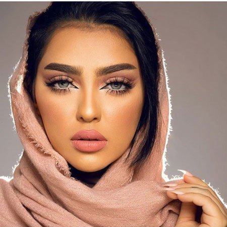  عکس دختر با ارایش ساده