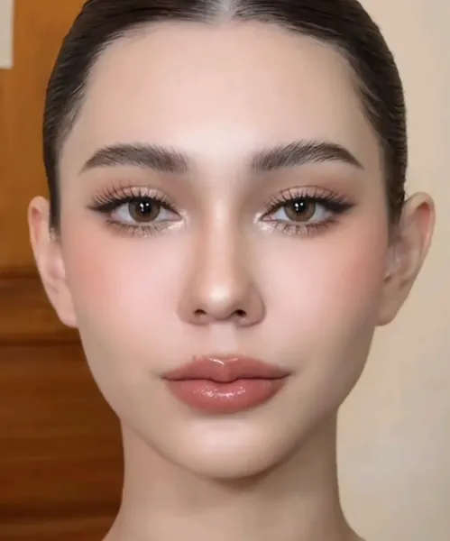  میکاپ لایت شاین دخترانه
