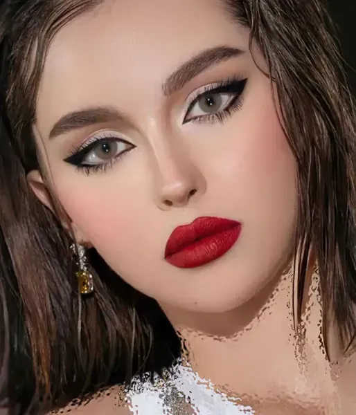  عکس میکاپ عقد با رژ قرمز