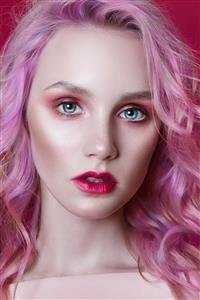  عکس دختر با آرایش زیبا برای پروفایل
