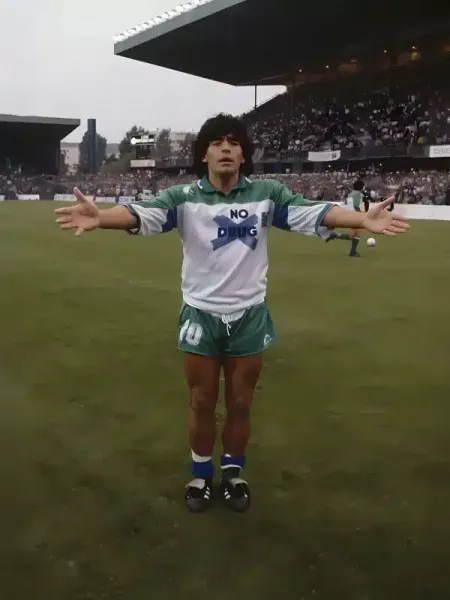 عکس مارادونا maradona بزرگ‌ترین بازیکن تاریخ آرژانتین