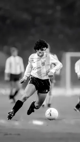 عکس مارادونا maradona بزرگ‌ترین بازیکن تاریخ آرژانتین