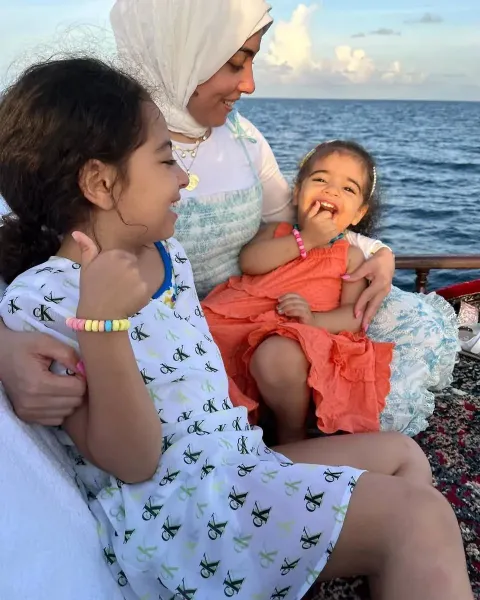  عکس محمد صلاح و همسرش در استخر
